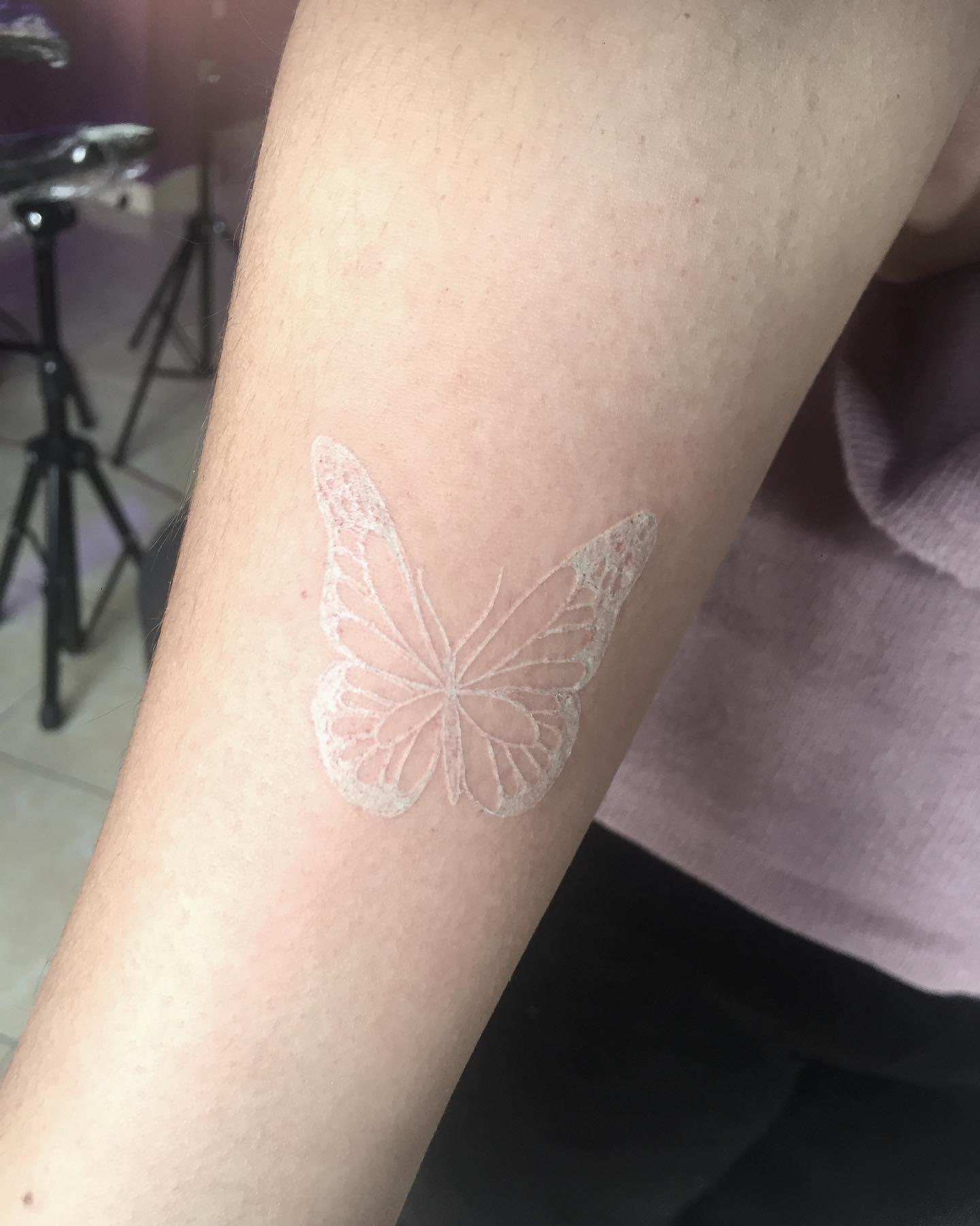 Tatuajes de tinta blanca