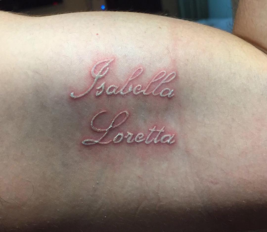 Tatuajes en tinta blanca